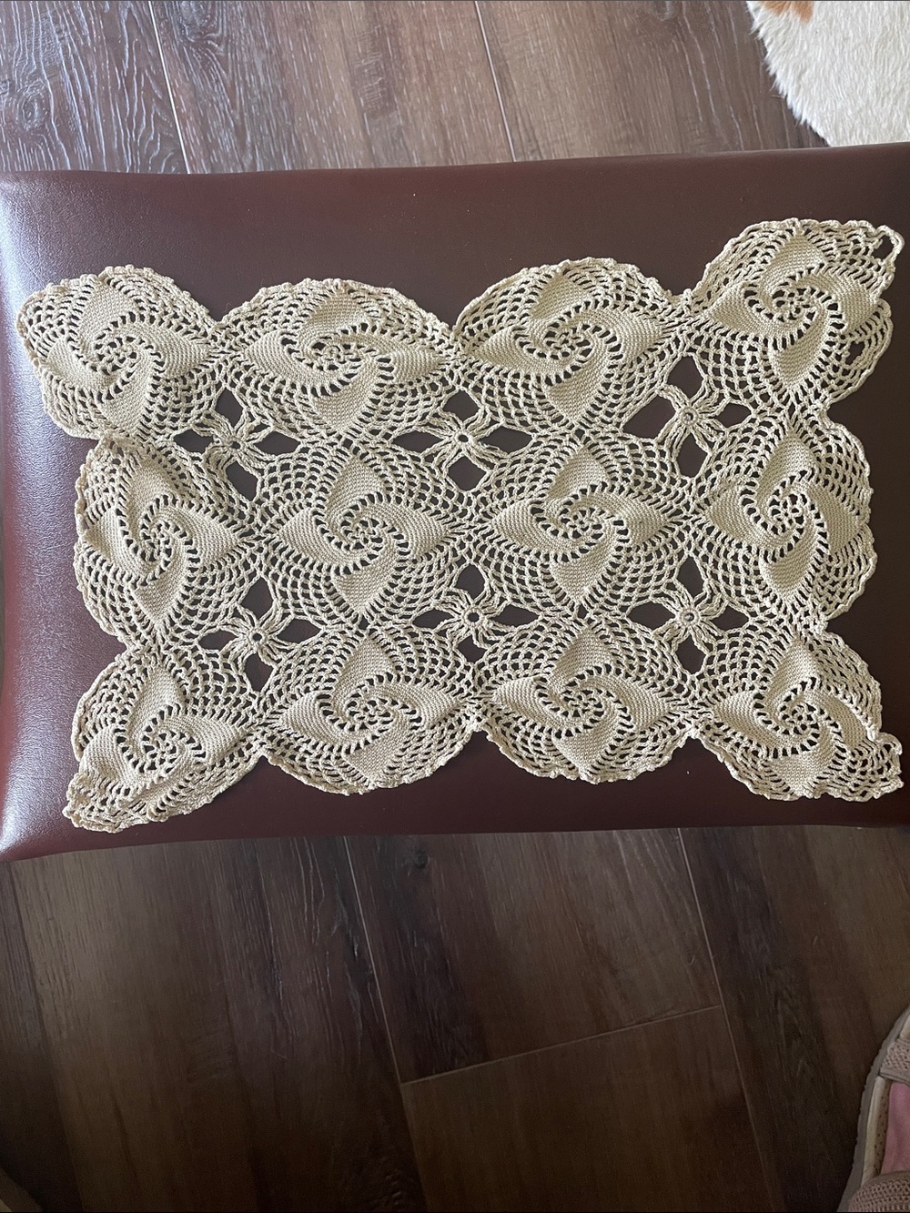VTG Handcrafted Rectangle Swirl design crochet doily